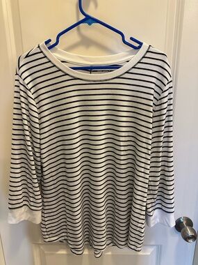 Time and Tru Black & White Striped Long Sleeve Boatneck Top